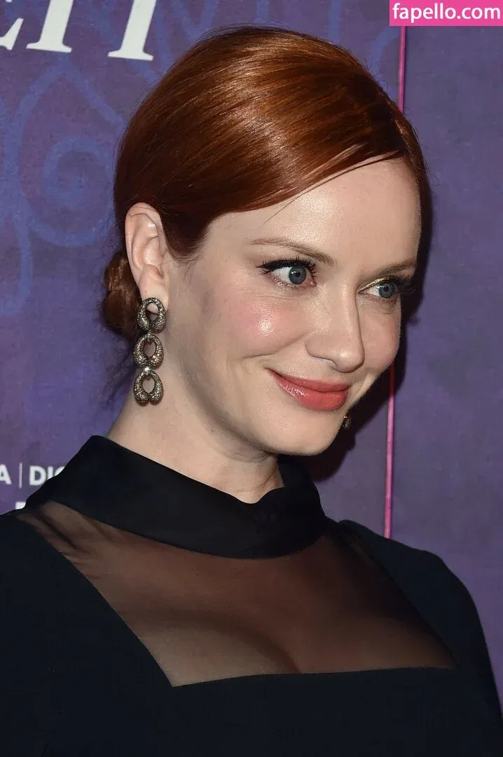 Christina Hendricks Onlyfans Photo Gallery 