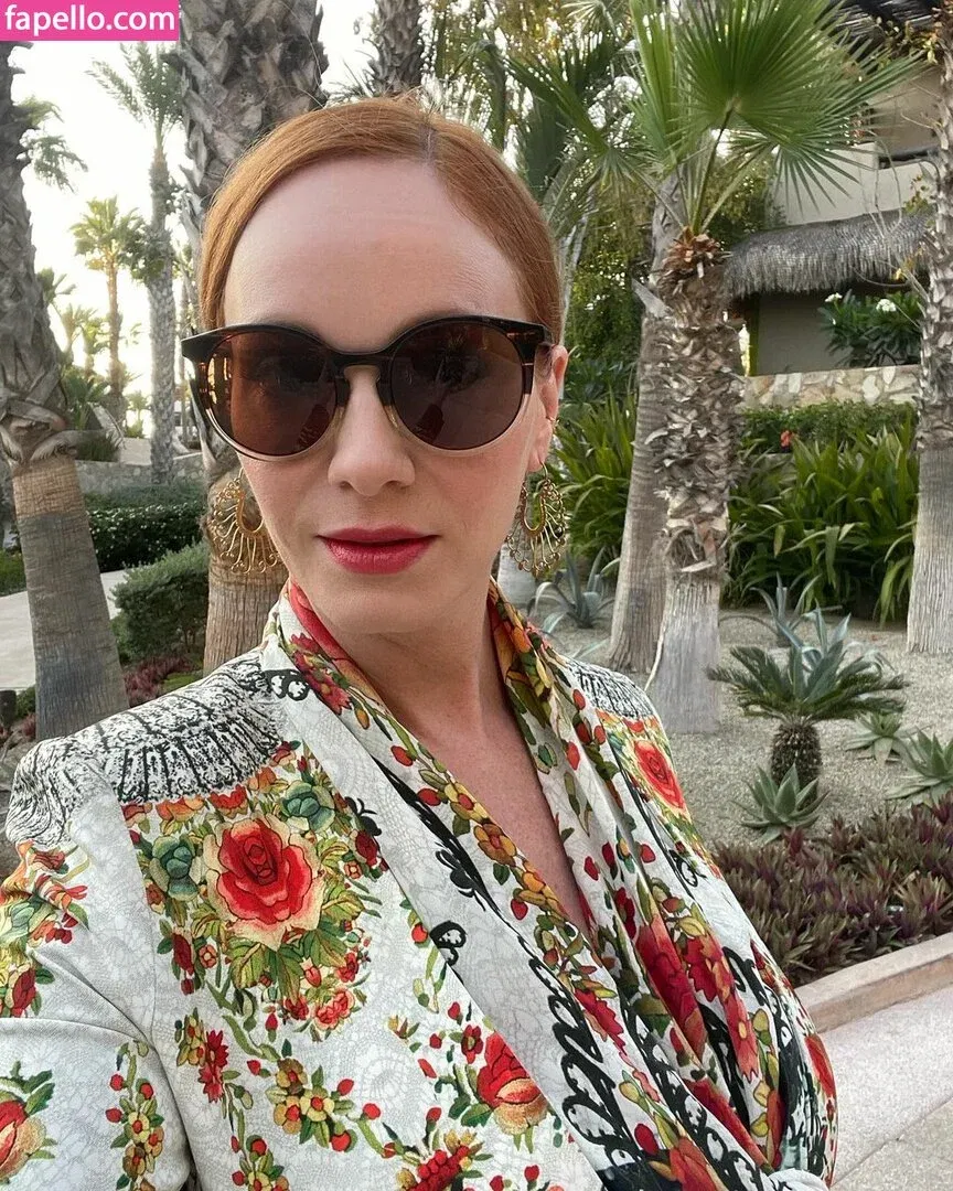 Christina Hendricks Onlyfans Photo Gallery 