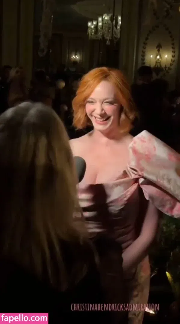 Christina Hendricks Onlyfans Photo Gallery 