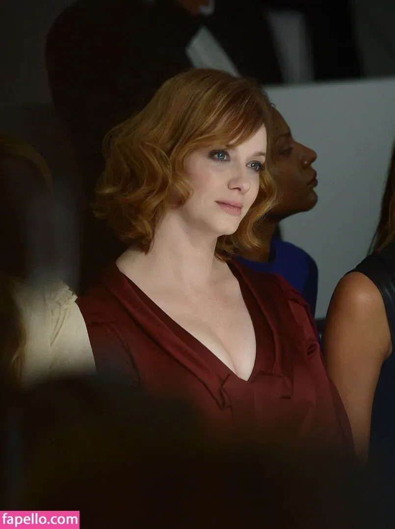 Christina Hendricks Onlyfans Photo Gallery 