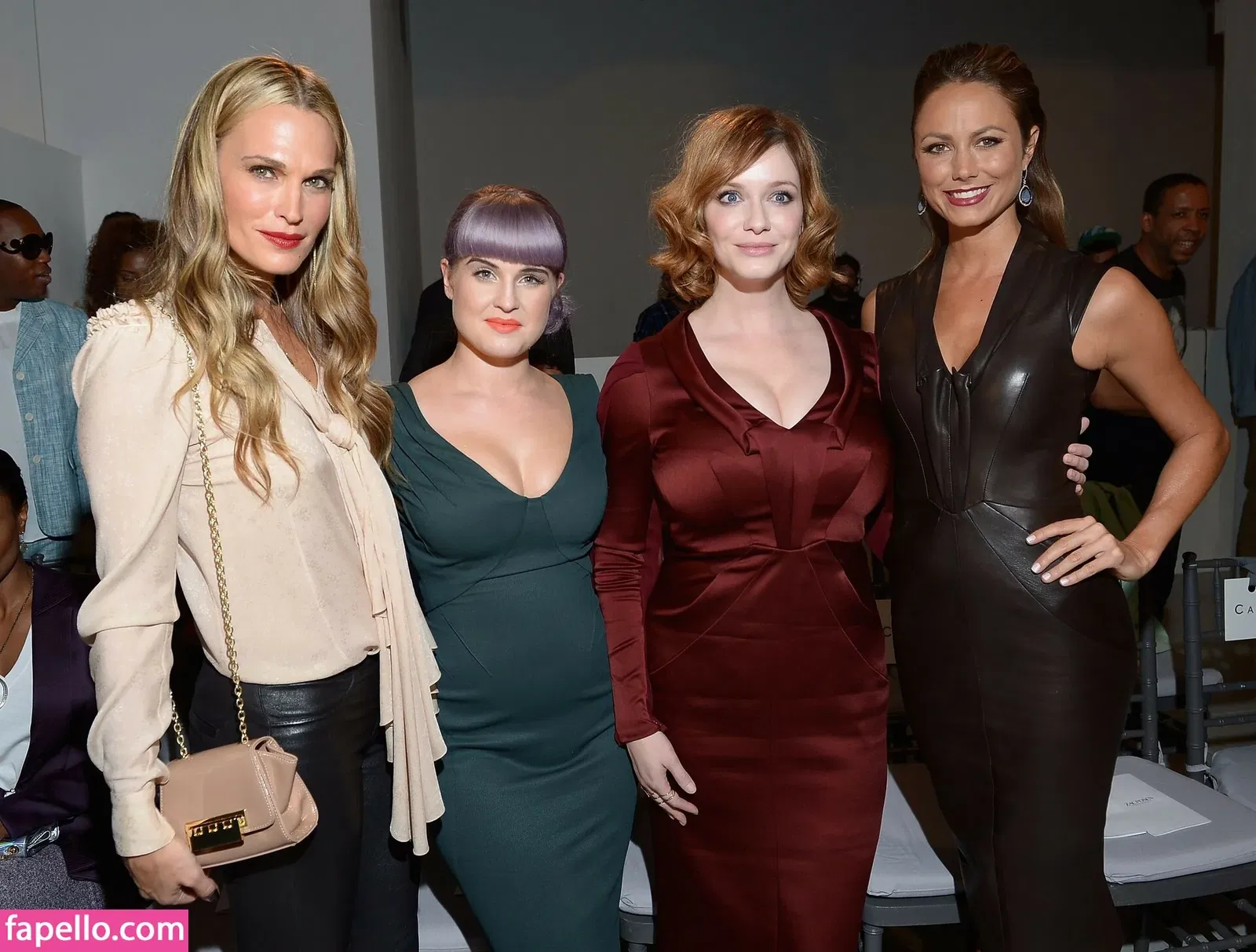 Christina Hendricks Onlyfans Photo Gallery 