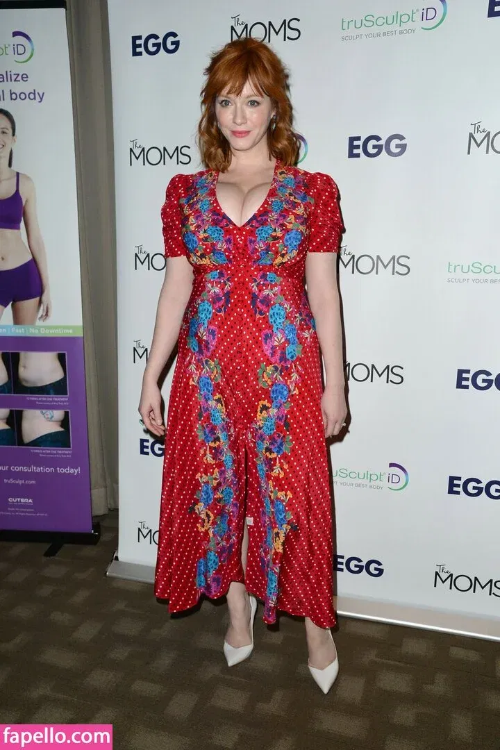 Christina Hendricks Onlyfans Photo Gallery 