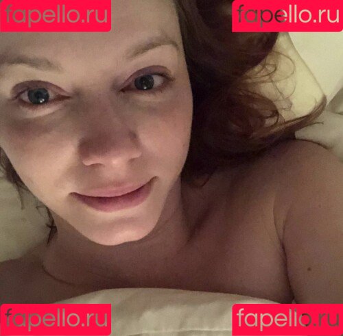 Christina Hendricks Onlyfans Photo Gallery 