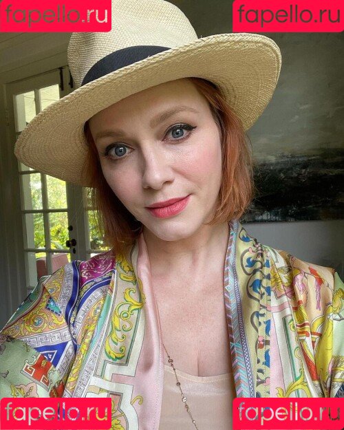 Christina Hendricks Onlyfans Photo Gallery 