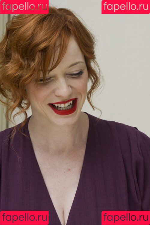 Christina Hendricks Onlyfans Photo Gallery 