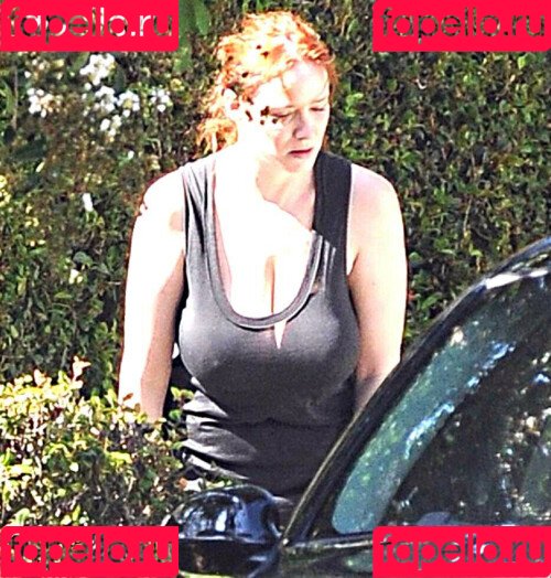 Christina Hendricks Onlyfans Photo Gallery 