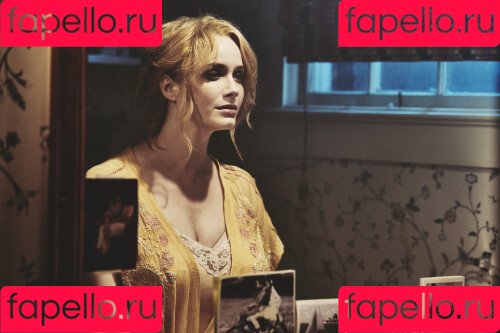 Christina Hendricks Onlyfans Photo Gallery 