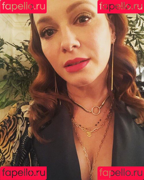 Christina Hendricks Onlyfans Photo Gallery 