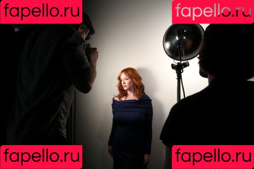 Christina Hendricks Onlyfans Photo Gallery 