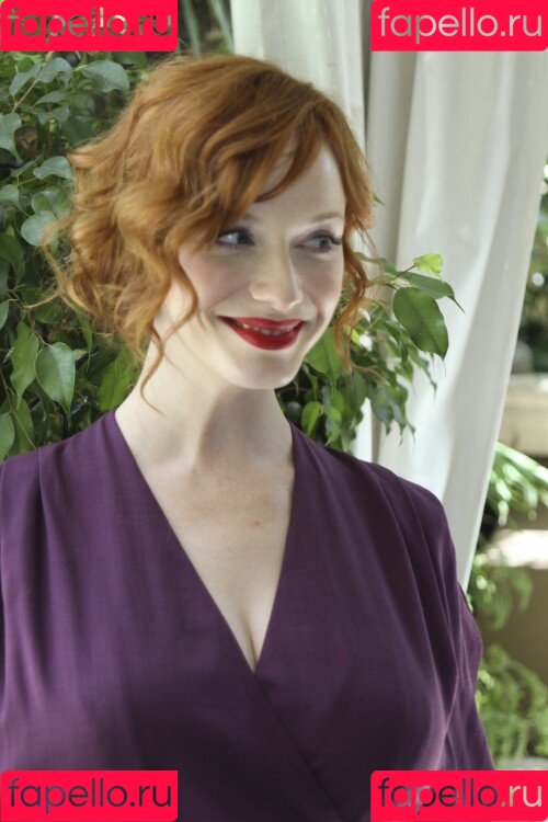 Christina Hendricks Onlyfans Photo Gallery 