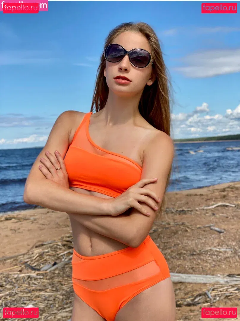 Anna Gloss Onlyfans Photo Gallery 