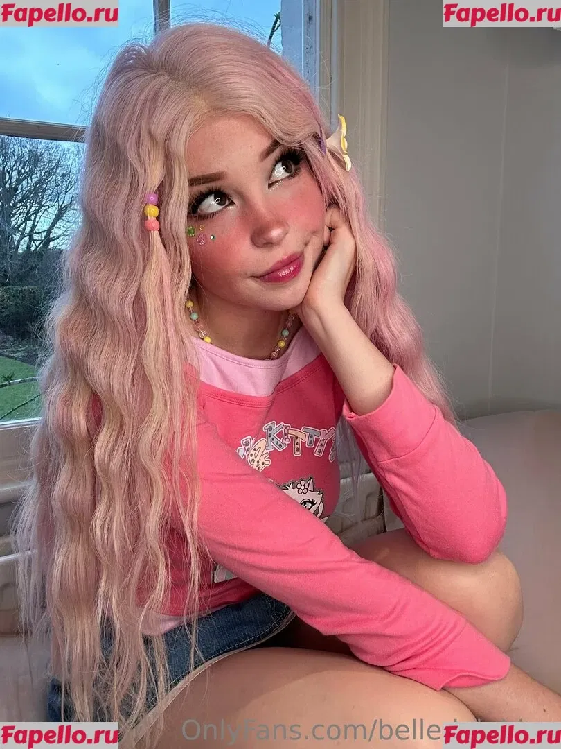 Belle Delphine Onlyfans Photo Gallery 