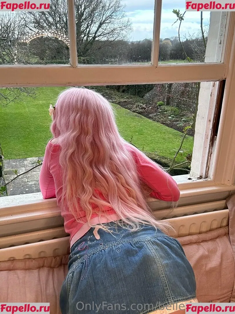 Belle Delphine Onlyfans Photo Gallery 