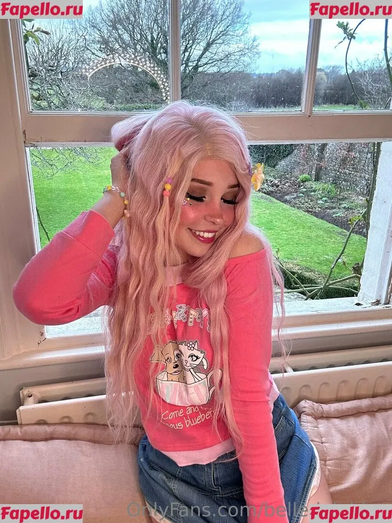 Belle Delphine Onlyfans Photo Gallery 