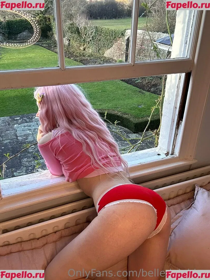 Belle Delphine Onlyfans Photo Gallery 