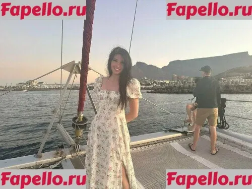 Belle Delphine Onlyfans Photo Gallery 