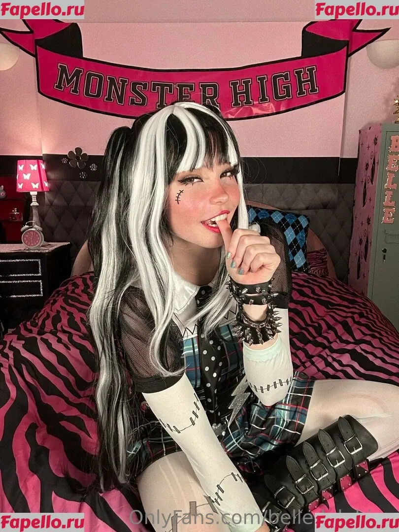 Belle Delphine Onlyfans Photo Gallery 