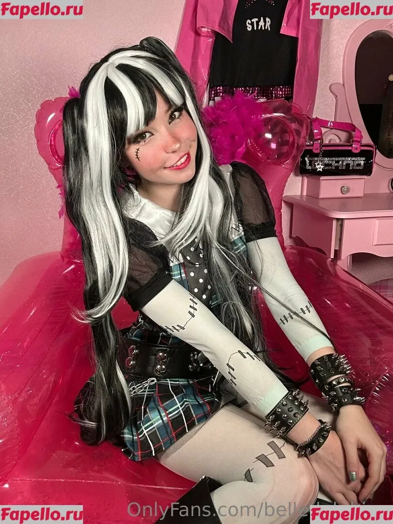 Belle Delphine Onlyfans Photo Gallery 