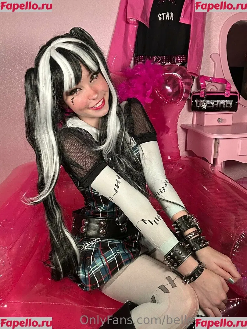 Belle Delphine Onlyfans Photo Gallery 