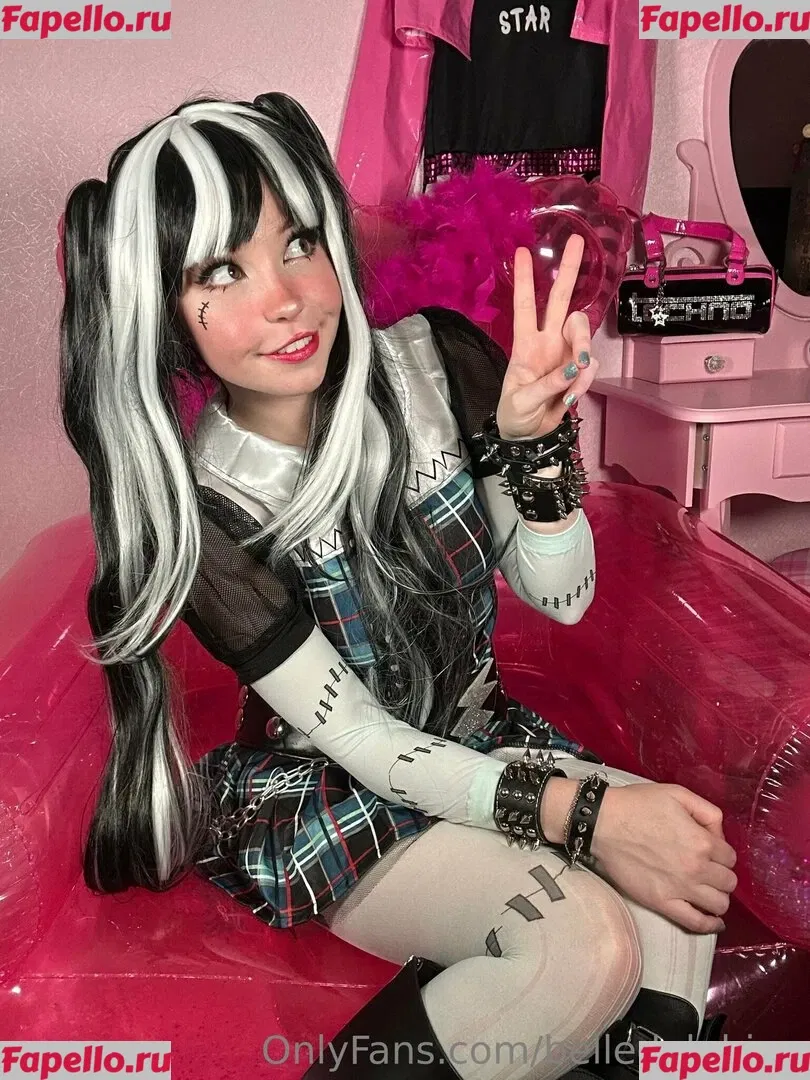 Belle Delphine Onlyfans Photo Gallery 