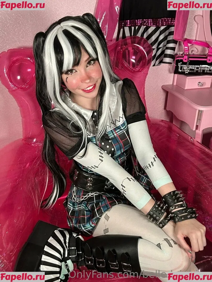 Belle Delphine Onlyfans Photo Gallery 