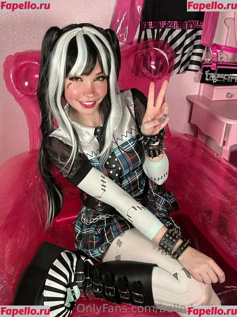 Belle Delphine Onlyfans Photo Gallery 