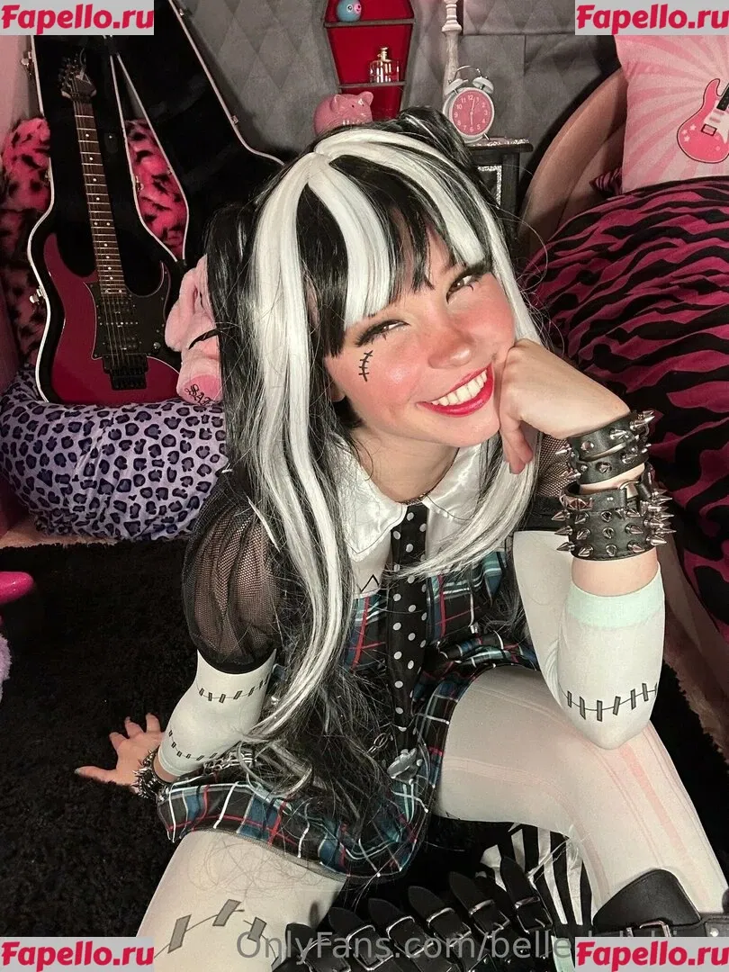 Belle Delphine Onlyfans Photo Gallery 