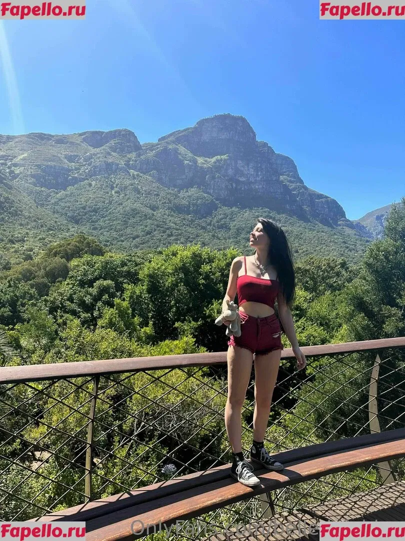 Belle Delphine Onlyfans Photo Gallery 