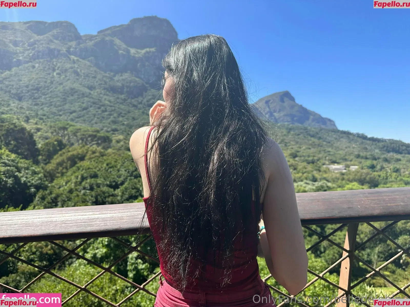 Belle Delphine Onlyfans Photo Gallery 