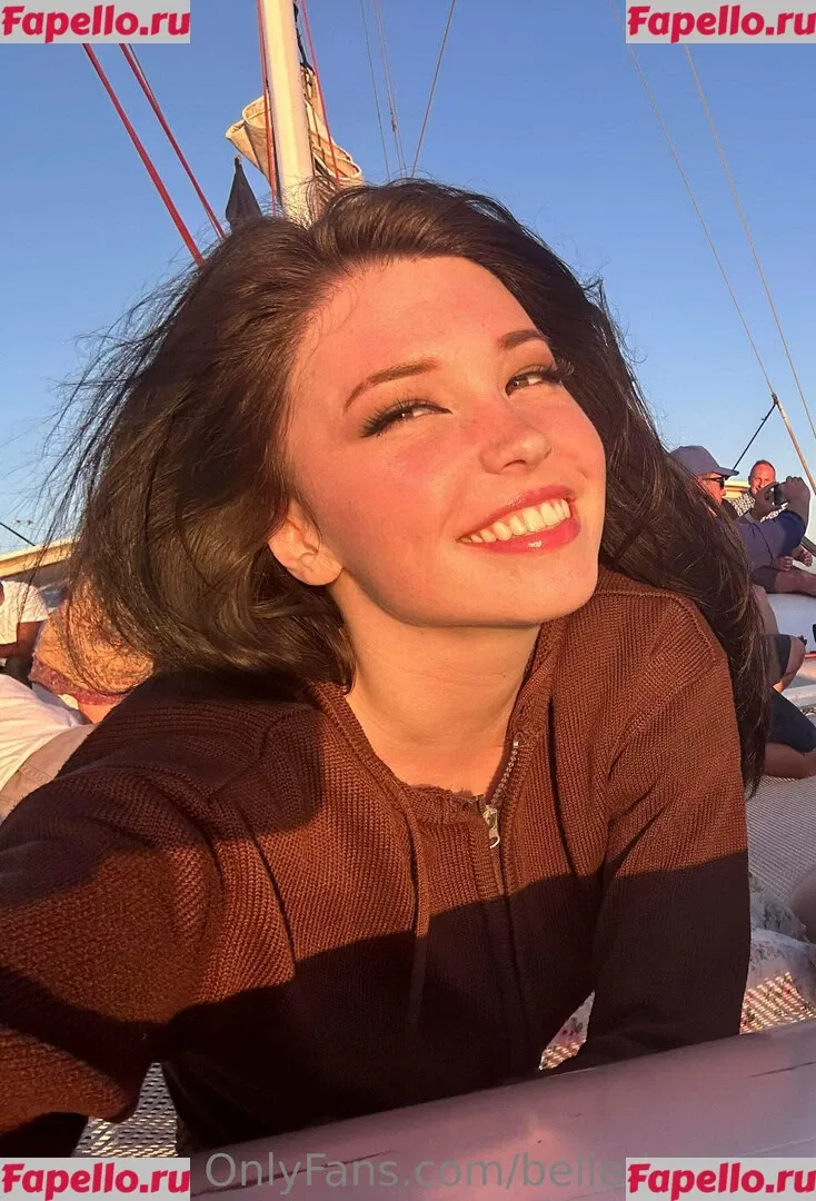 Belle Delphine Onlyfans Photo Gallery 