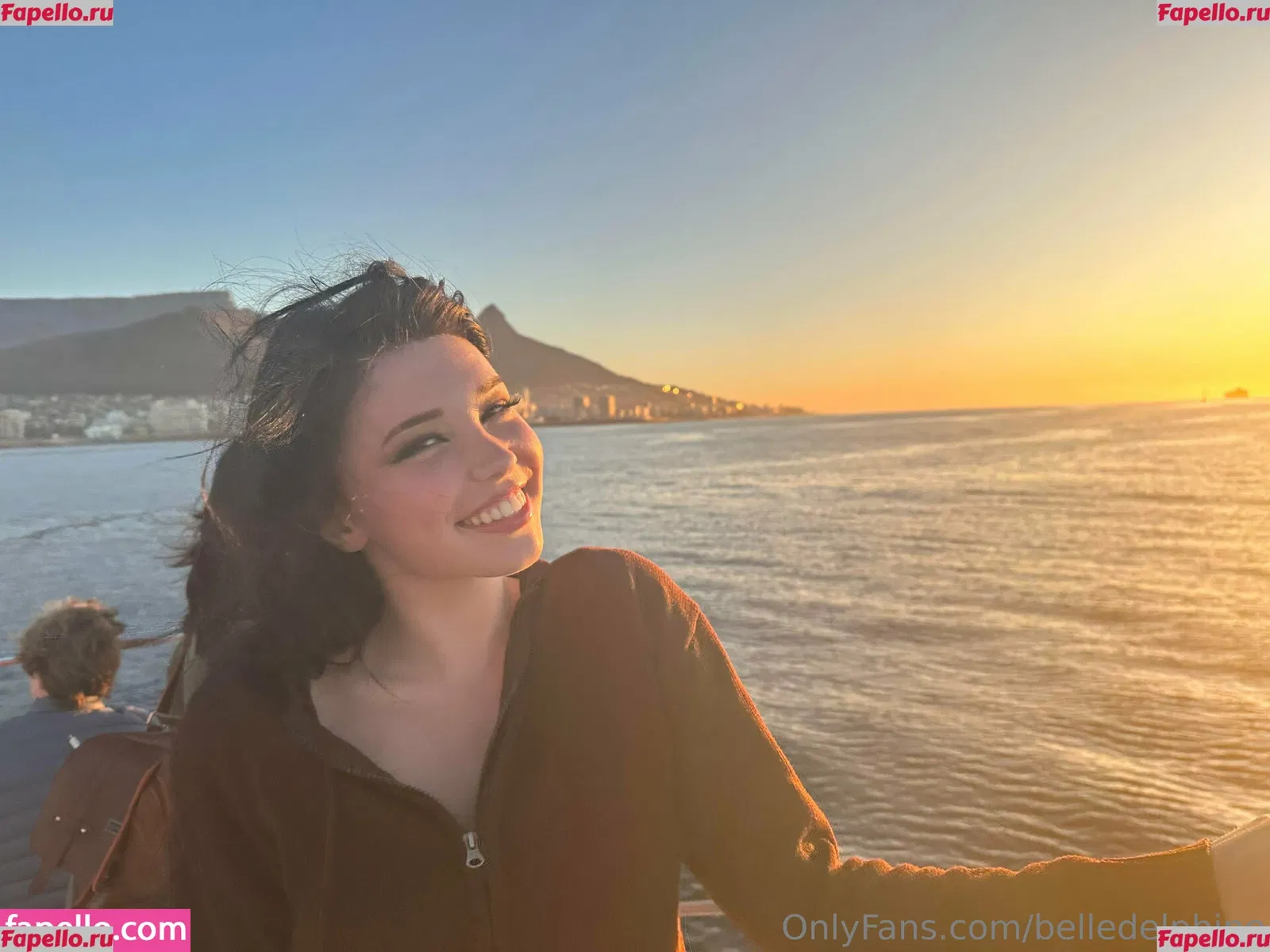 Belle Delphine Onlyfans Photo Gallery 