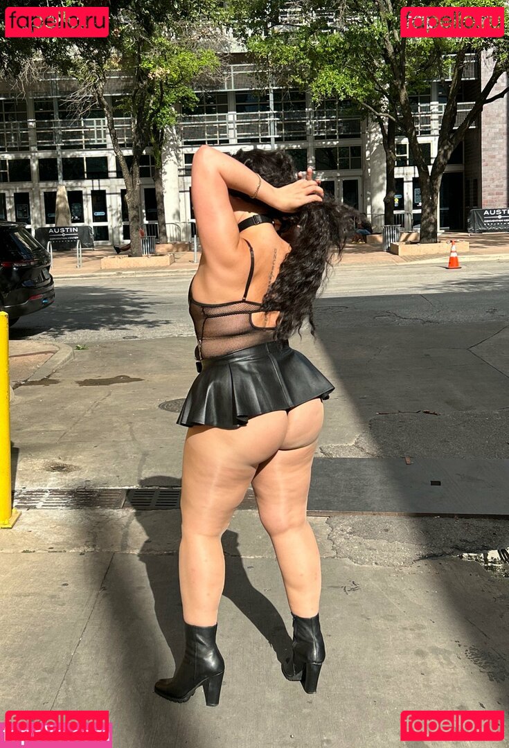 $AriRoya / Chaos Fae Ari / afaeded / afghanican / chaos.fae / spiceelatina_ Onlyfans Photo Gallery 