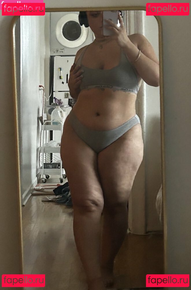 $AriRoya / Chaos Fae Ari / afaeded / afghanican / chaos.fae / spiceelatina_ Onlyfans Photo Gallery 