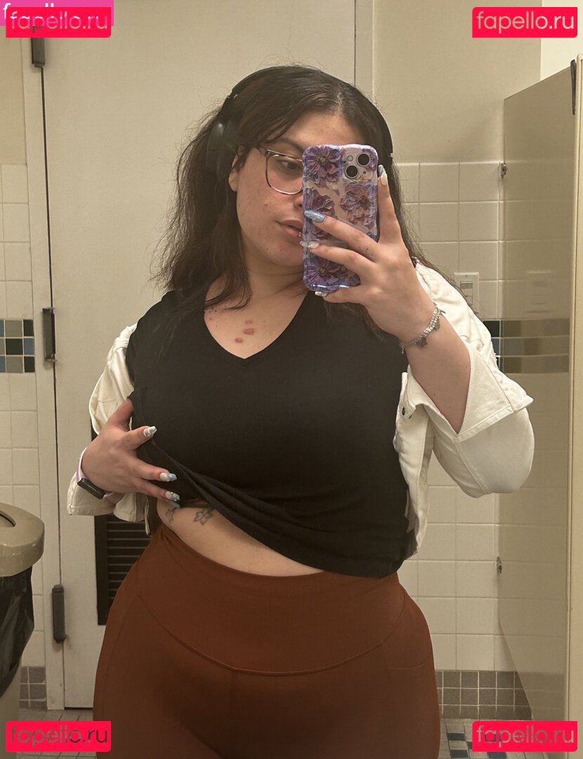 $AriRoya / Chaos Fae Ari / afaeded / afghanican / chaos.fae / spiceelatina_ Onlyfans Photo Gallery 