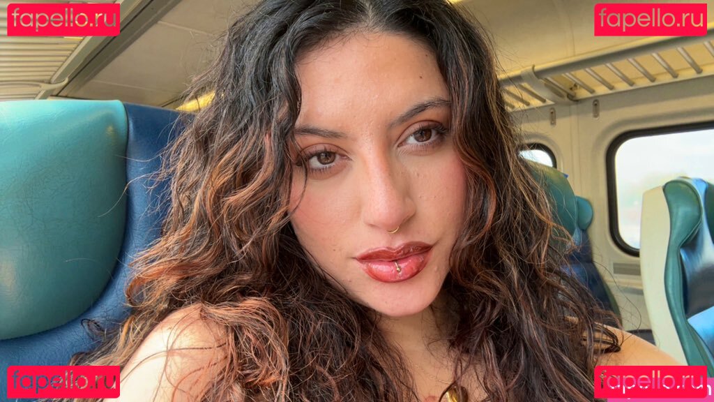 $AriRoya / Chaos Fae Ari / afaeded / afghanican / chaos.fae / spiceelatina_ Onlyfans Photo Gallery 