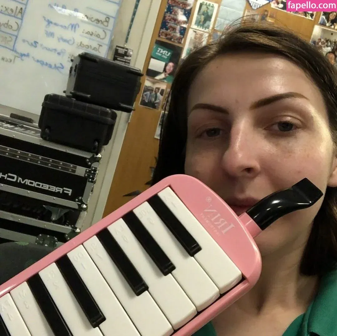 MakSim Onlyfans Photo Gallery 