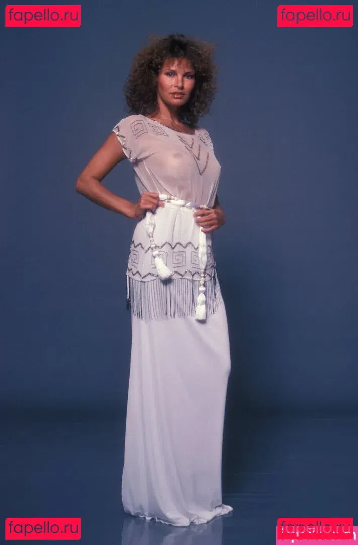 Raquel Welch Onlyfans Photo Gallery 