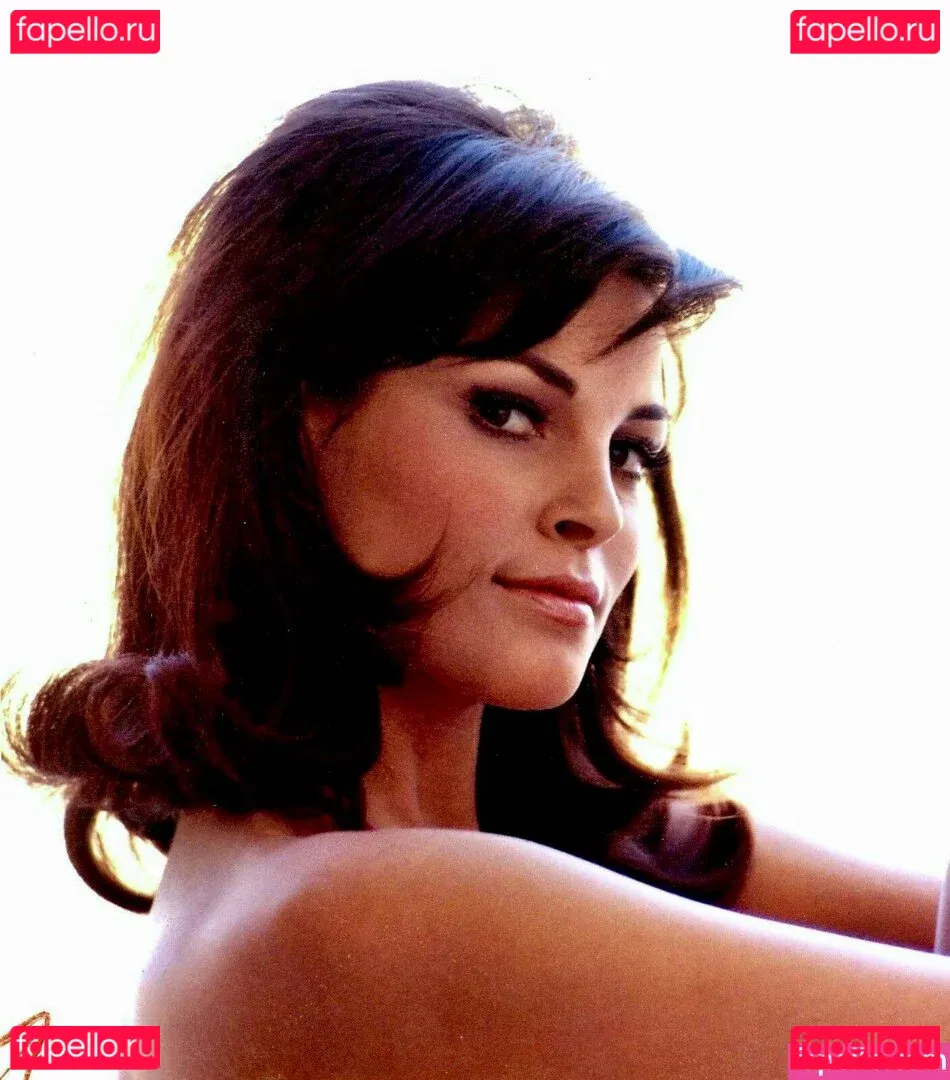 Raquel Welch Onlyfans Photo Gallery 