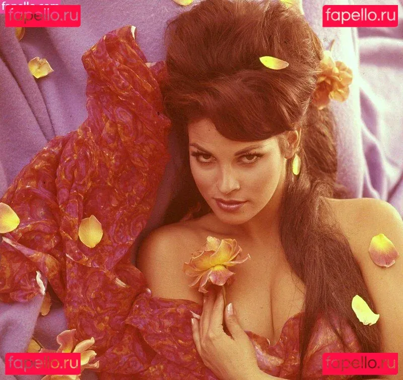 Raquel Welch Onlyfans Photo Gallery 