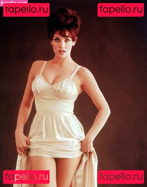 Raquel Welch Onlyfans Photo Gallery 