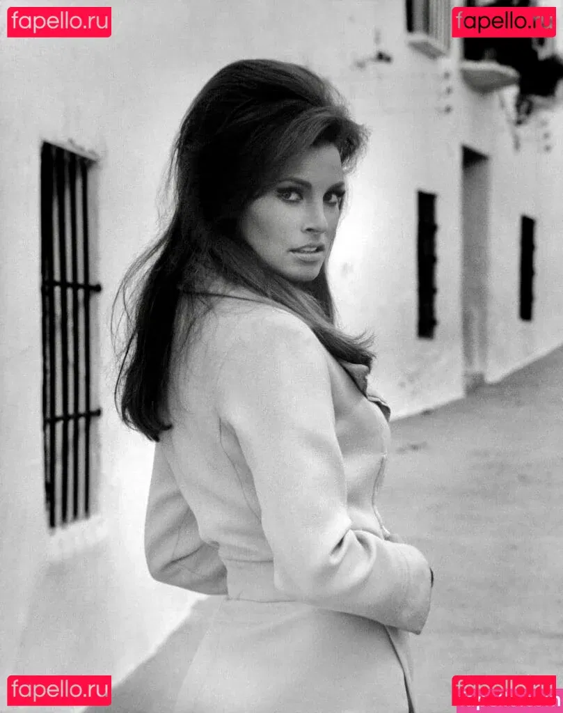Raquel Welch Onlyfans Photo Gallery 