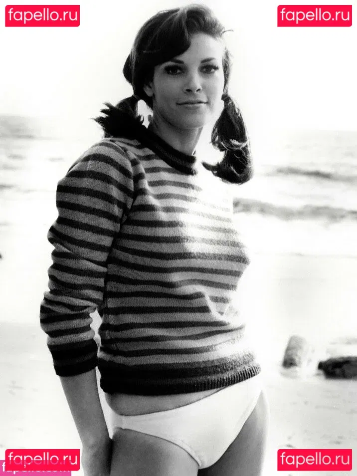 Raquel Welch Onlyfans Photo Gallery 