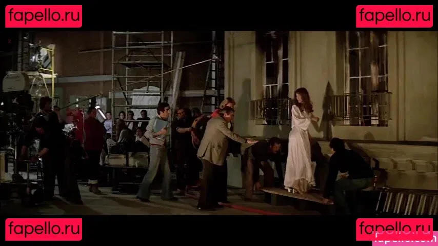 Raquel Welch Onlyfans Photo Gallery 