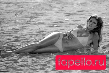 Raquel Welch Onlyfans Photo Gallery 