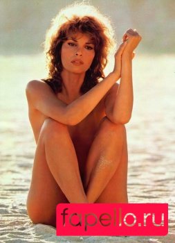 Raquel Welch Onlyfans Photo Gallery 