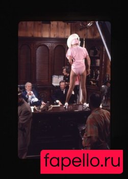 Raquel Welch Onlyfans Photo Gallery 