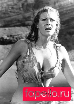 Raquel Welch Onlyfans Photo Gallery 
