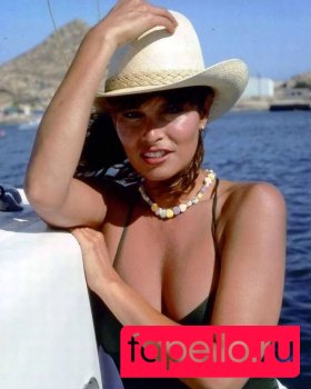 Raquel Welch Onlyfans Photo Gallery 