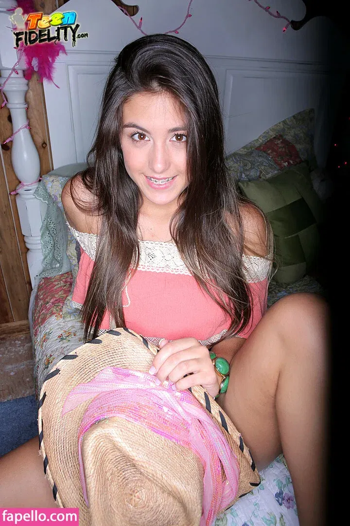 Natalie Monroe Onlyfans Photo Gallery 