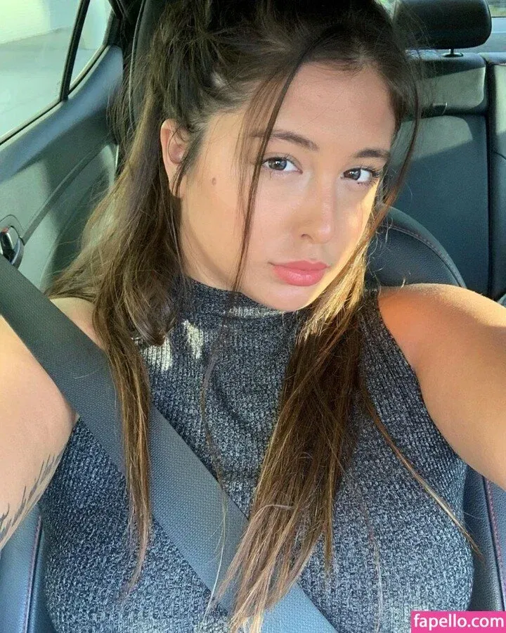 Natalie Monroe Onlyfans Photo Gallery 